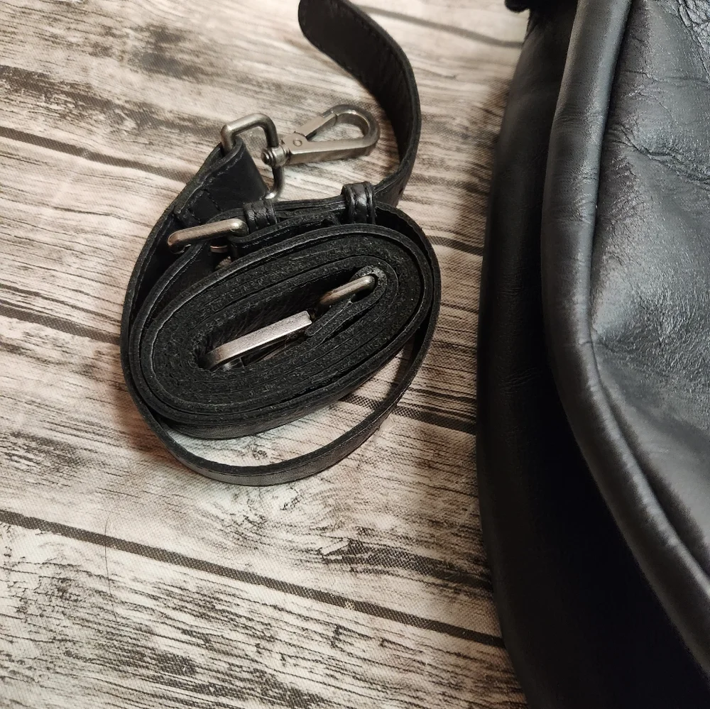 Harbour 2ND Black Leather Crescent‎ Bag